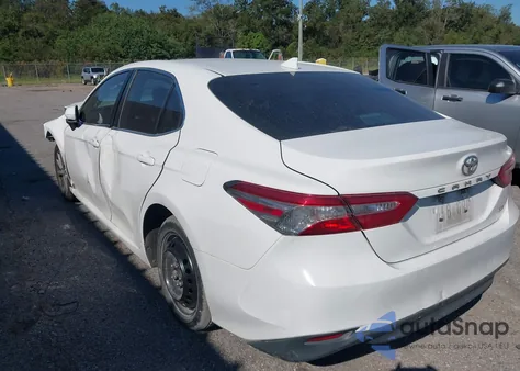 2020 Toyota Camry Le из США, поврежденный, VIN 4T1C11AK1LU896611